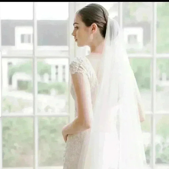 Elegant Wedding Veils   - Picture 4 of 12